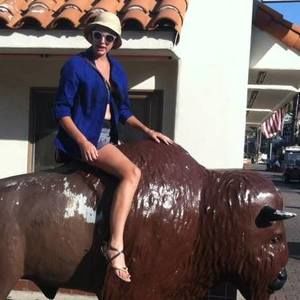 Meet your Posher, Lydia